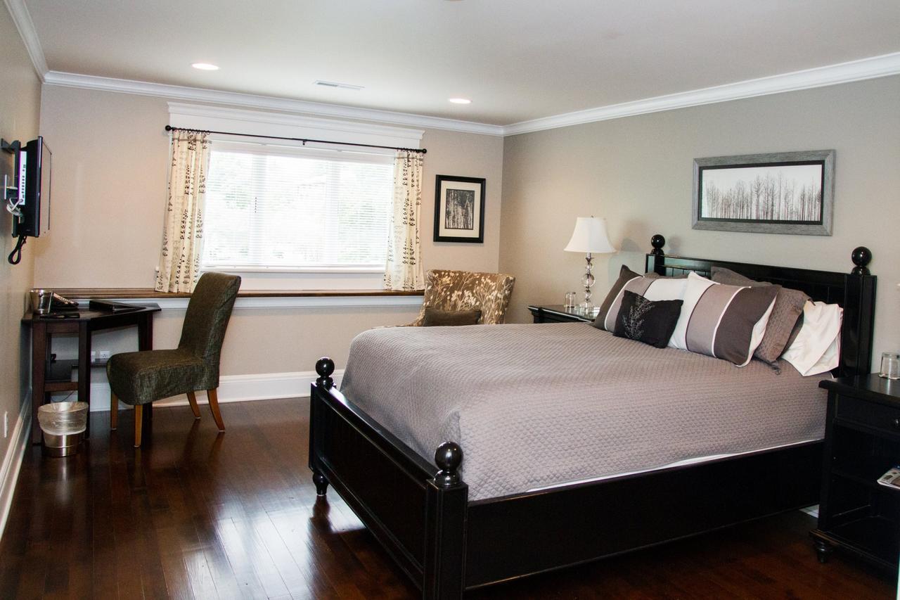 Wishmaker House B&B เบลวิลล์ ภายนอก รูปภาพ