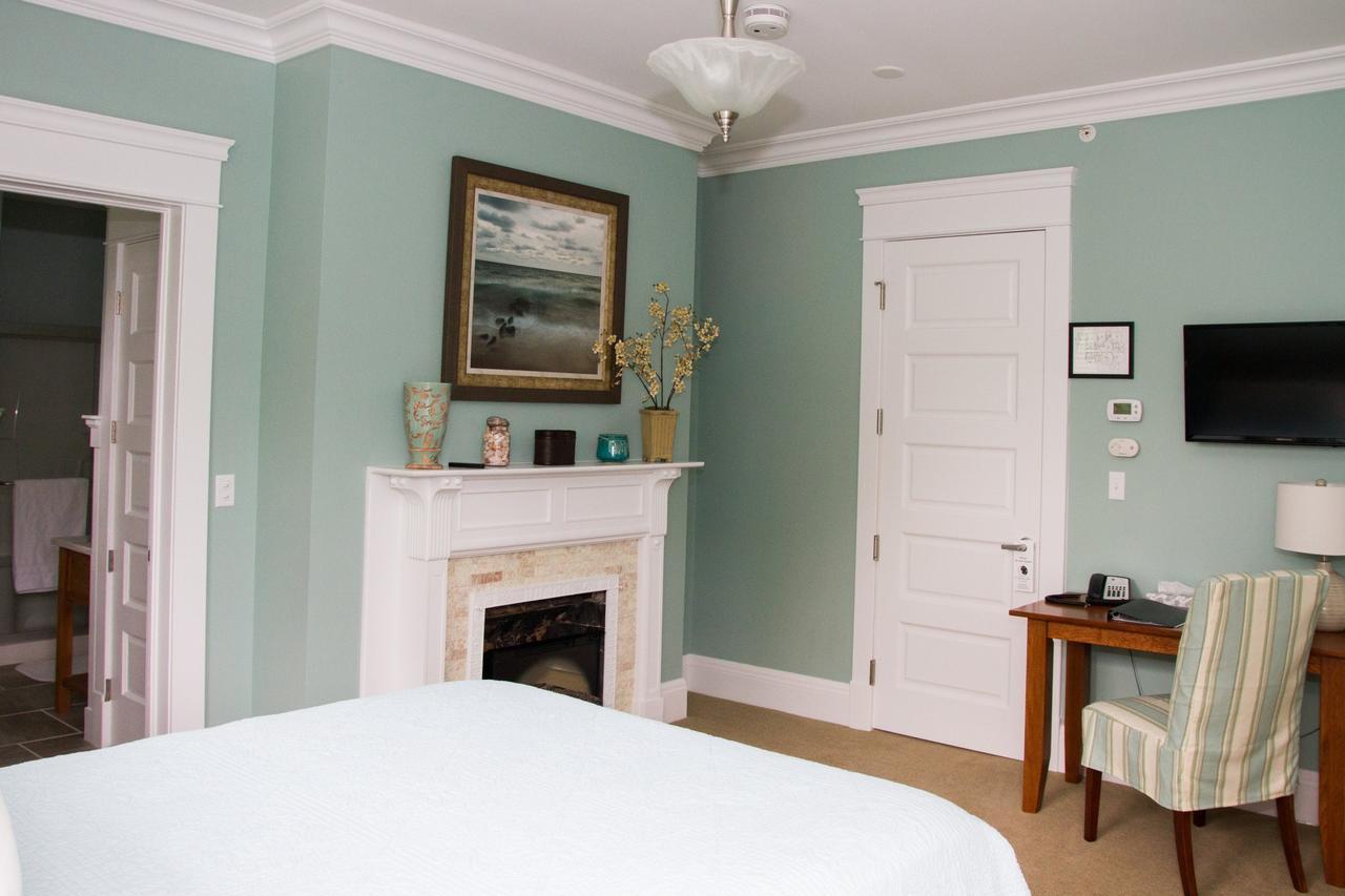 Wishmaker House B&B เบลวิลล์ ภายนอก รูปภาพ