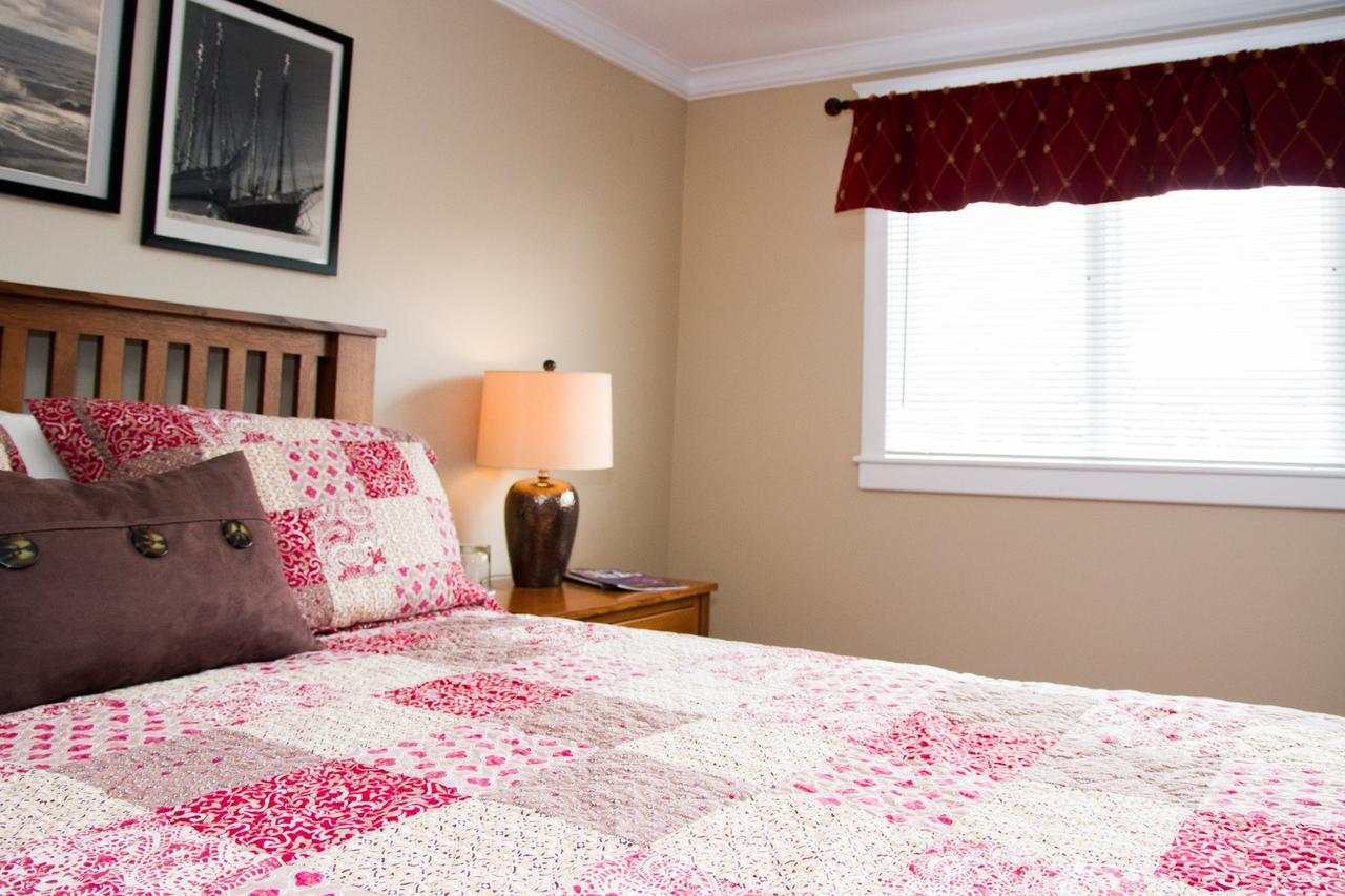 Wishmaker House B&B เบลวิลล์ ภายนอก รูปภาพ