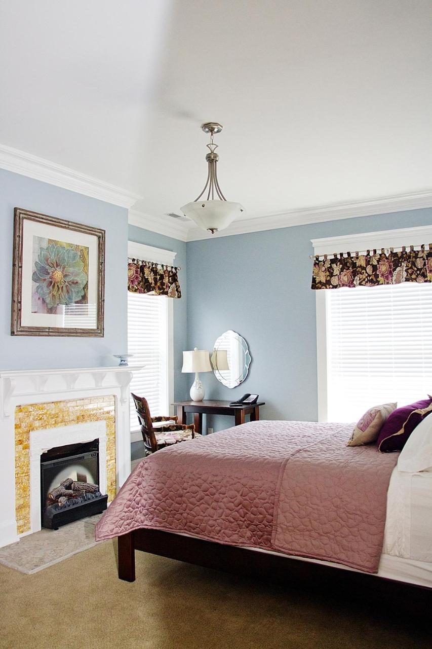 Wishmaker House B&B เบลวิลล์ ภายนอก รูปภาพ