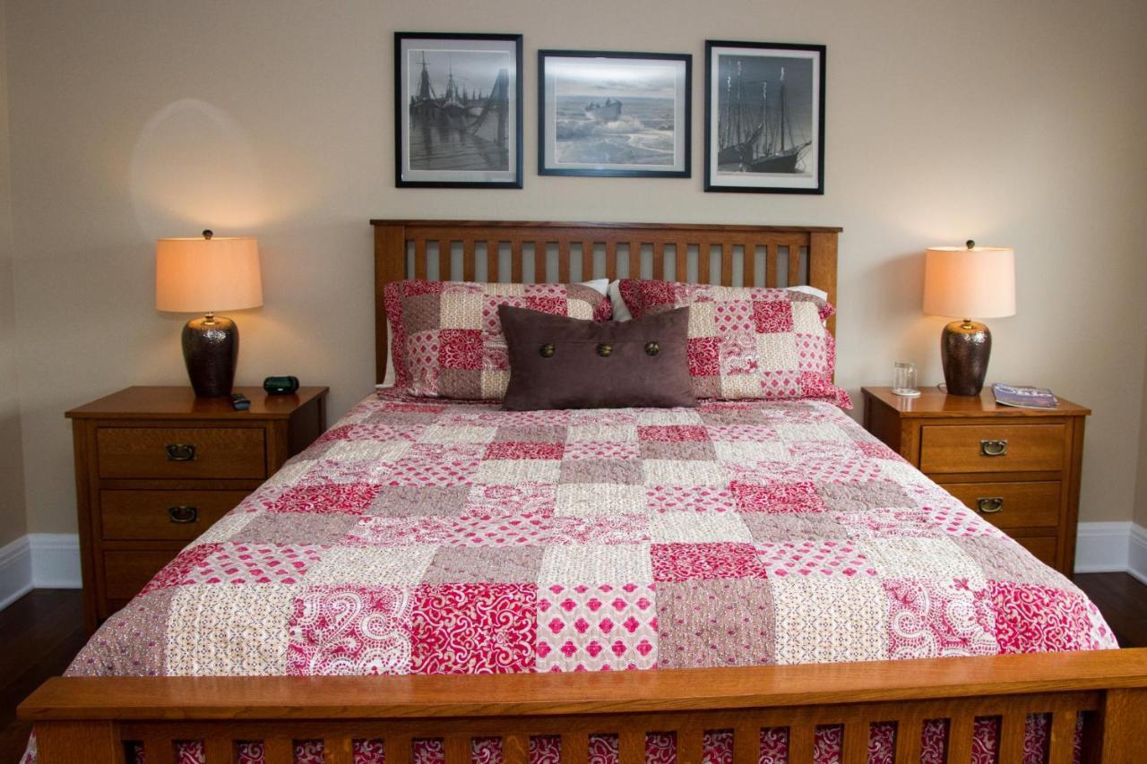 Wishmaker House B&B เบลวิลล์ ภายนอก รูปภาพ