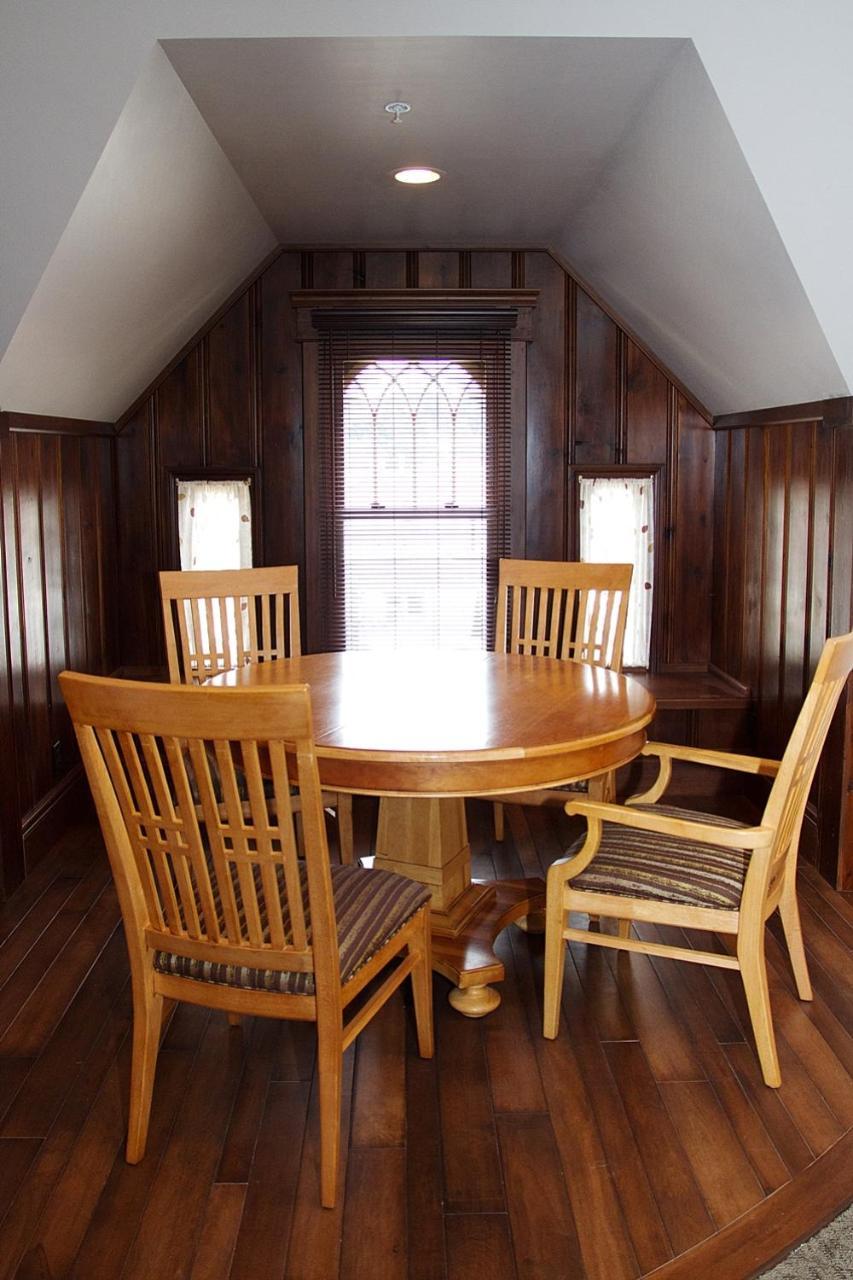 Wishmaker House B&B เบลวิลล์ ภายนอก รูปภาพ
