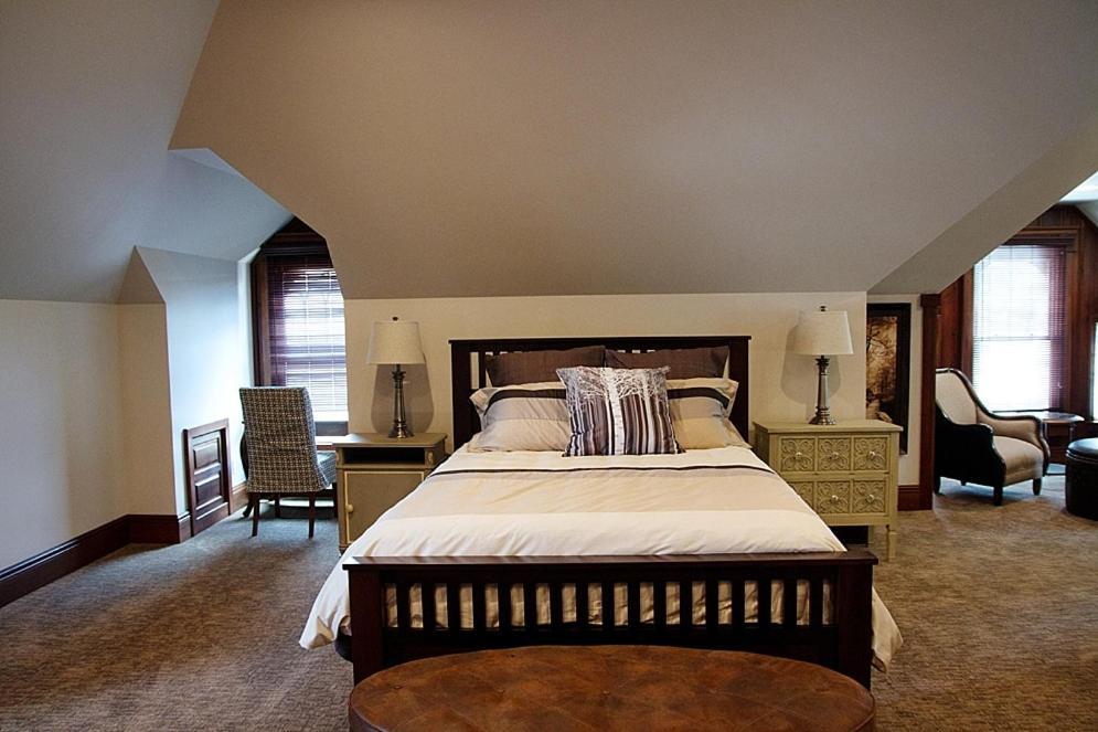 Wishmaker House B&B เบลวิลล์ ภายนอก รูปภาพ